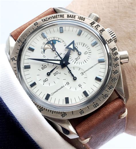 omega white speedmaster moonwatch|omega speedmaster moonphase white dial.